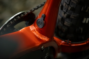 Rock Machine Vyöry E90 E-Fatbike Manitou - Image 6