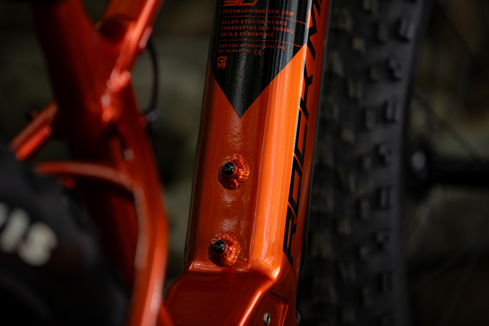 Rock Machine Vyöry E90 E-Fatbike Manitou - Image 7